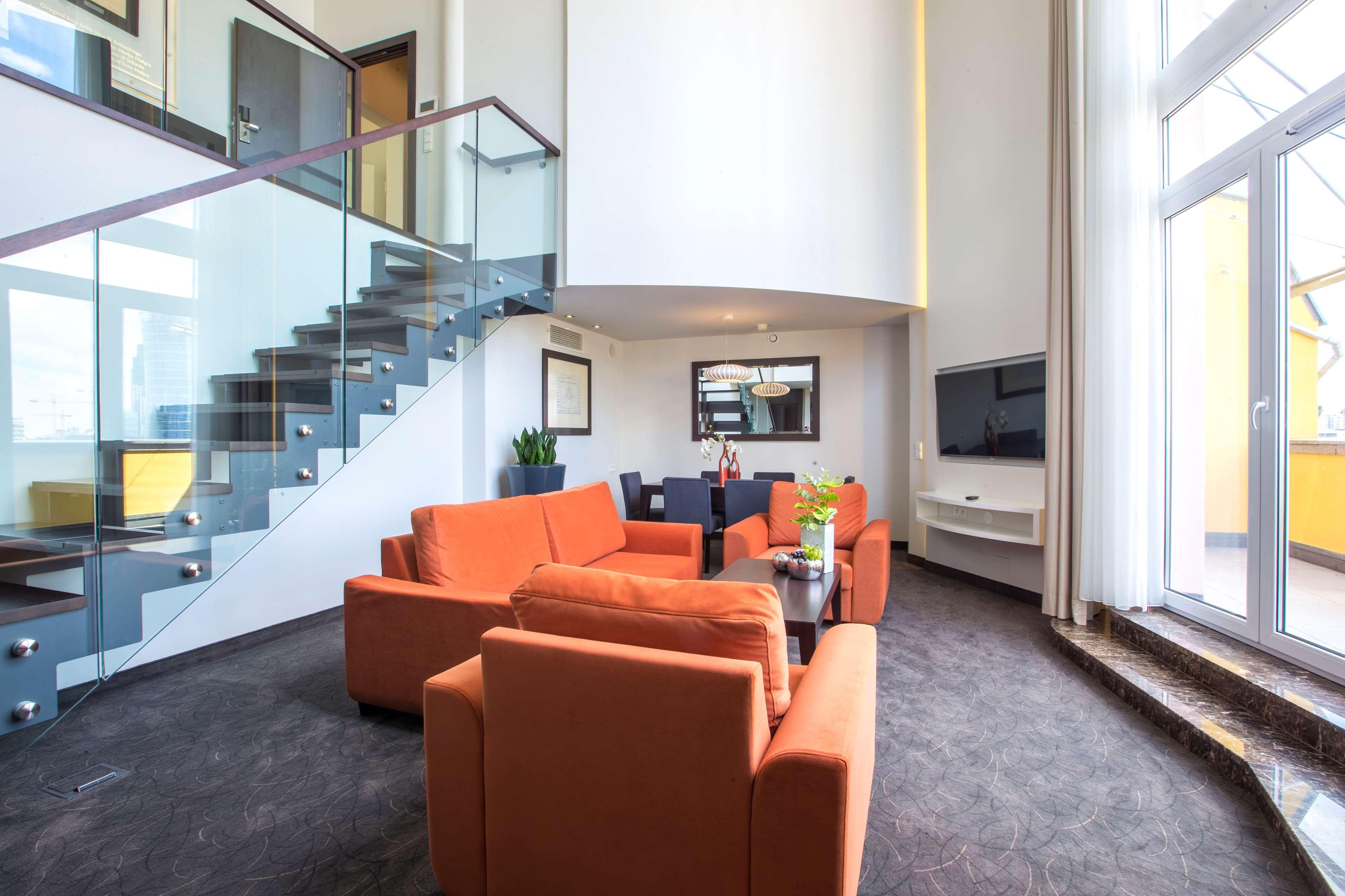 Radisson Blu Sobieski Varsavia Esterno foto Interior of a suite