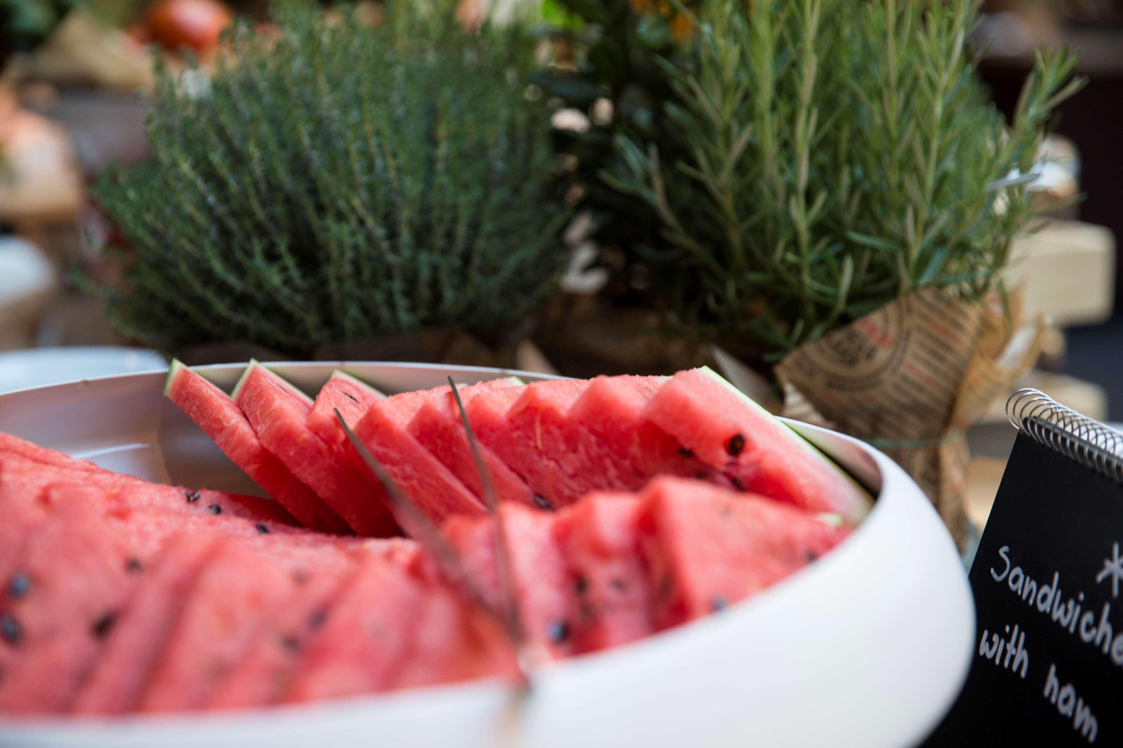 Radisson Blu Sobieski Varsavia Esterno foto Watermelon